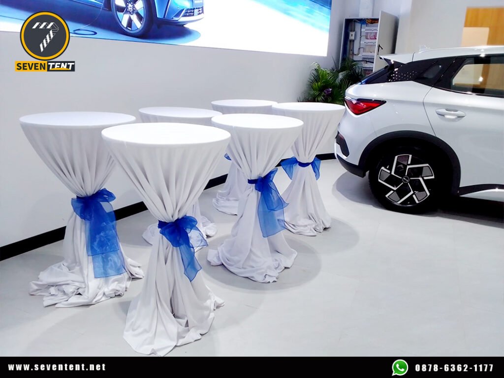 Sewa Meja Barstool Cover Putih Pita Biru Event Sudirman Jakarta