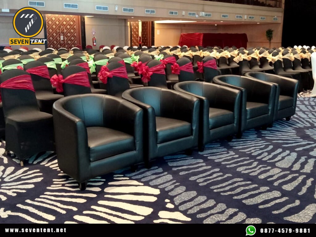 Jasa Sewa Sofa Oval Hitam Event Menara 165 Jakarta